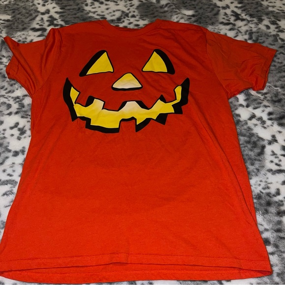 Way to Celebrate! Halloween T-shirt - Picture 1 of 7